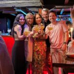 Con Ileana Matamoros, Karen Nogales, Solange Rodríguez y Santiago Toral, en La Cueva Jazz Club, en el barrio de Las Peñas, de Guayaquil, el 25 de octubre de 2025.