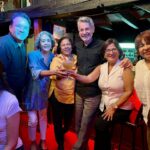 Con Marcelo Báez, Marcela Santos, Sonia Rodríguez, Adela Subía y Mónica Murga, en La Cueva Jazz Club, en el barrio de Las Peñas, de Guayaquil, el 25 de octubre de 2025.