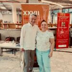 Con María Paulina Briones en la Biblioteca de las Artes, durante el XXVII Congreso de Ecuatorianistas, el jueves 18 de junio de 2026.